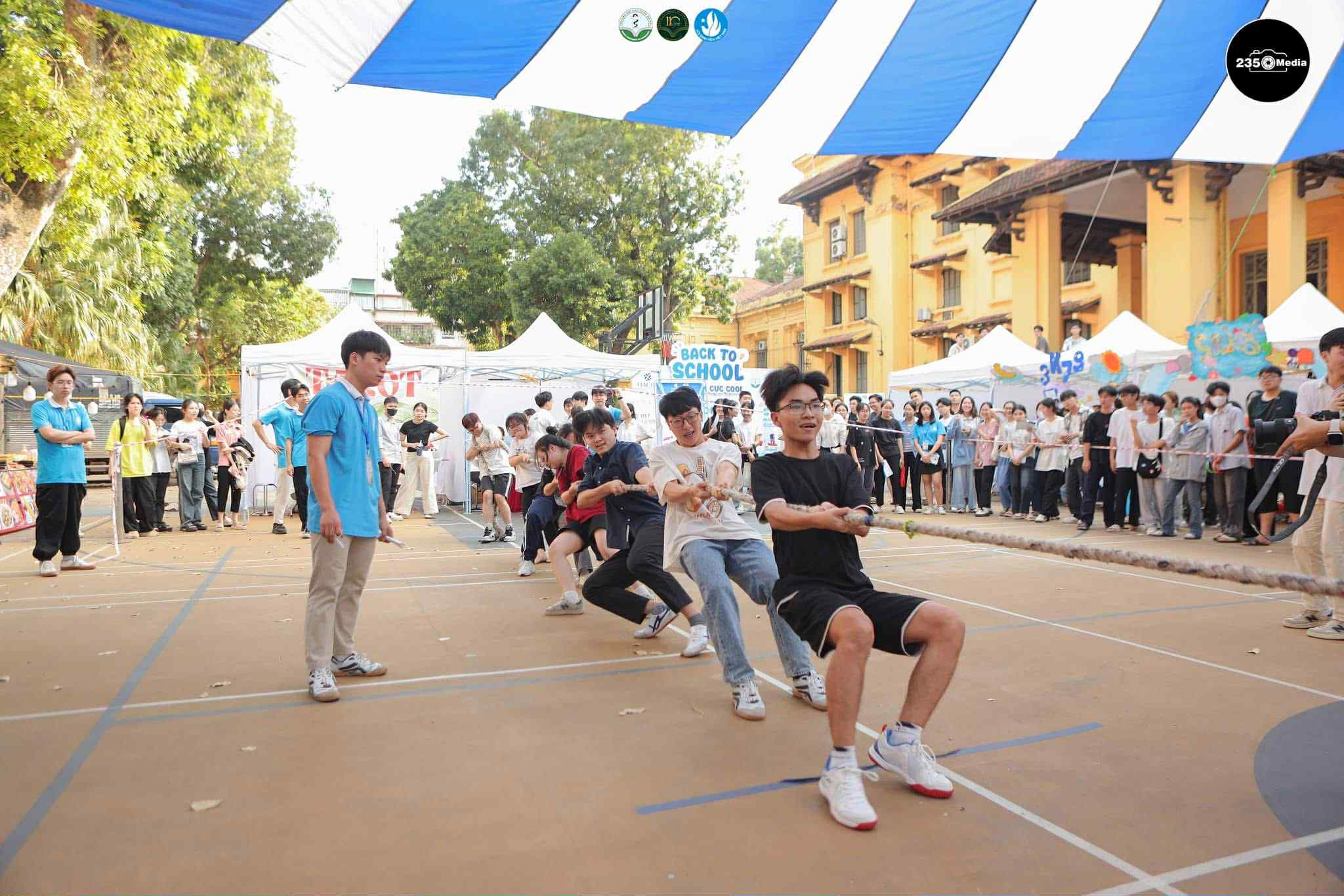 aa4ee074-677c-4795-9106-6fad31cd8503